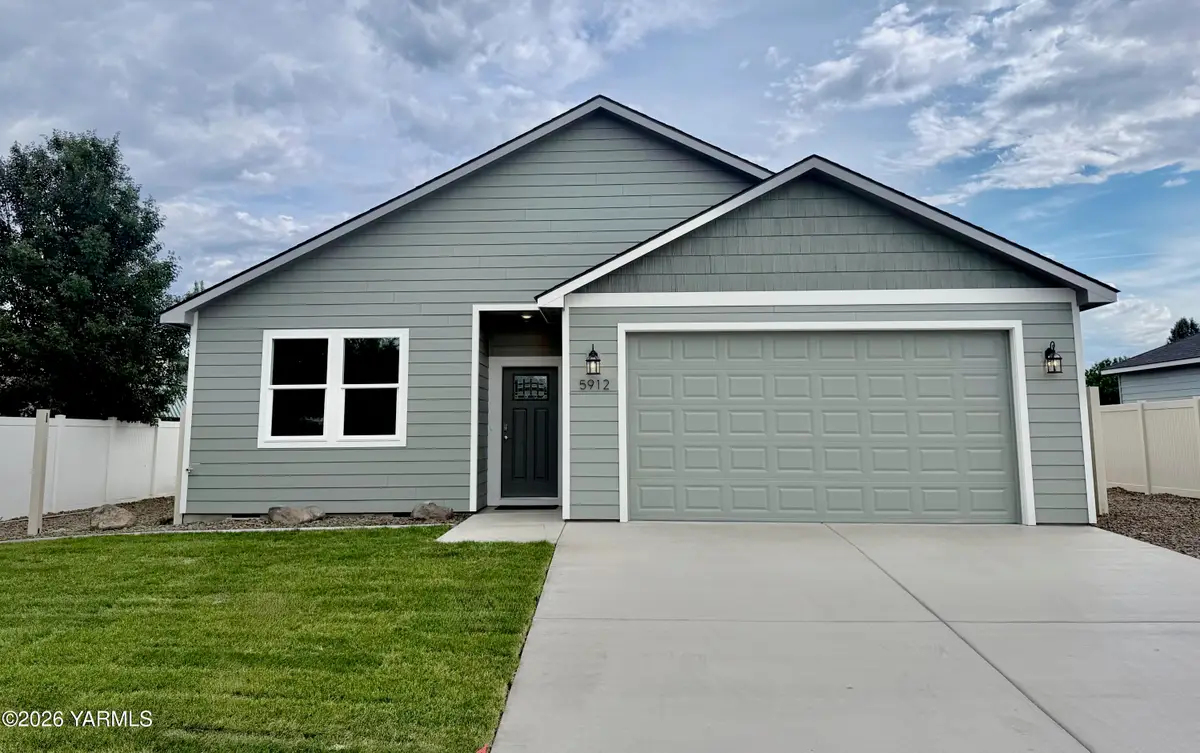 5912 Crestfields Rd, Yakima, WA 98903 - #1