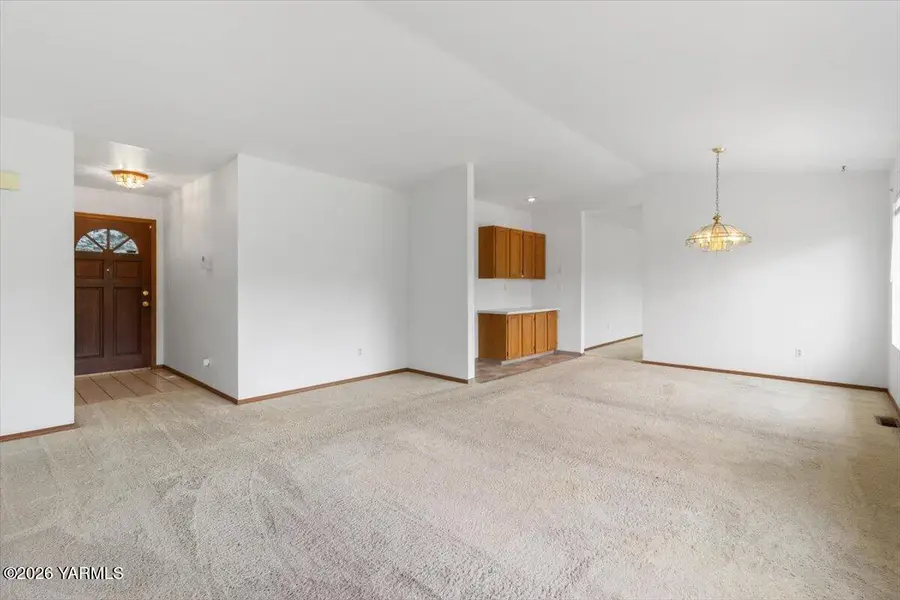 1709 Fremont Dr, Yakima, WA 98908 - #3