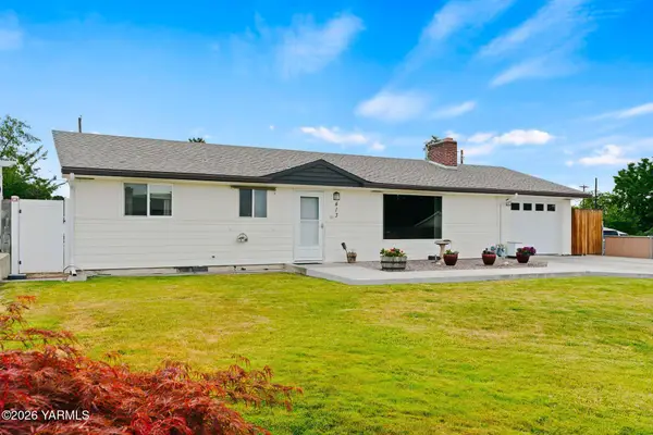 413 S 47th Ave, Yakima, WA 98908