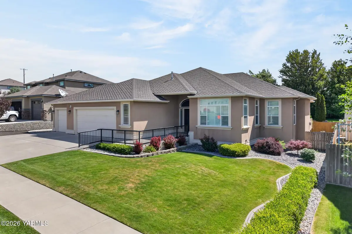 3305 S Volland St, Kennewick, WA 99337 - #1