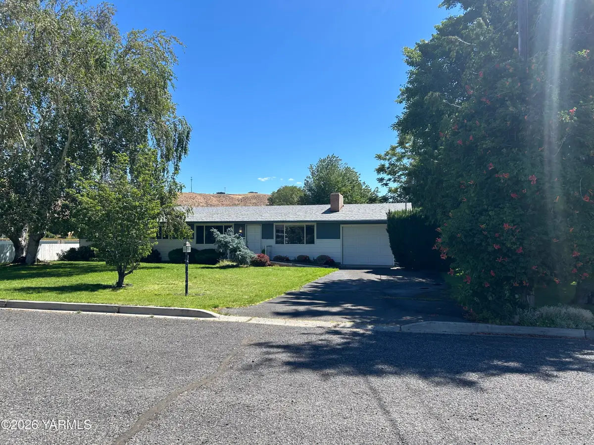 39 Saint John Ave, Naches, WA 98937 - #1