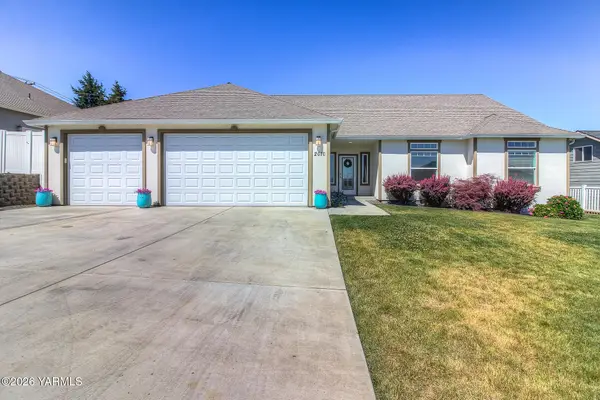 2010 S 76th Ave, Yakima, WA 98903