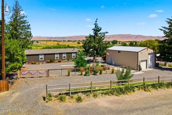2441 S Wenas Rd, Selah, WA 98942