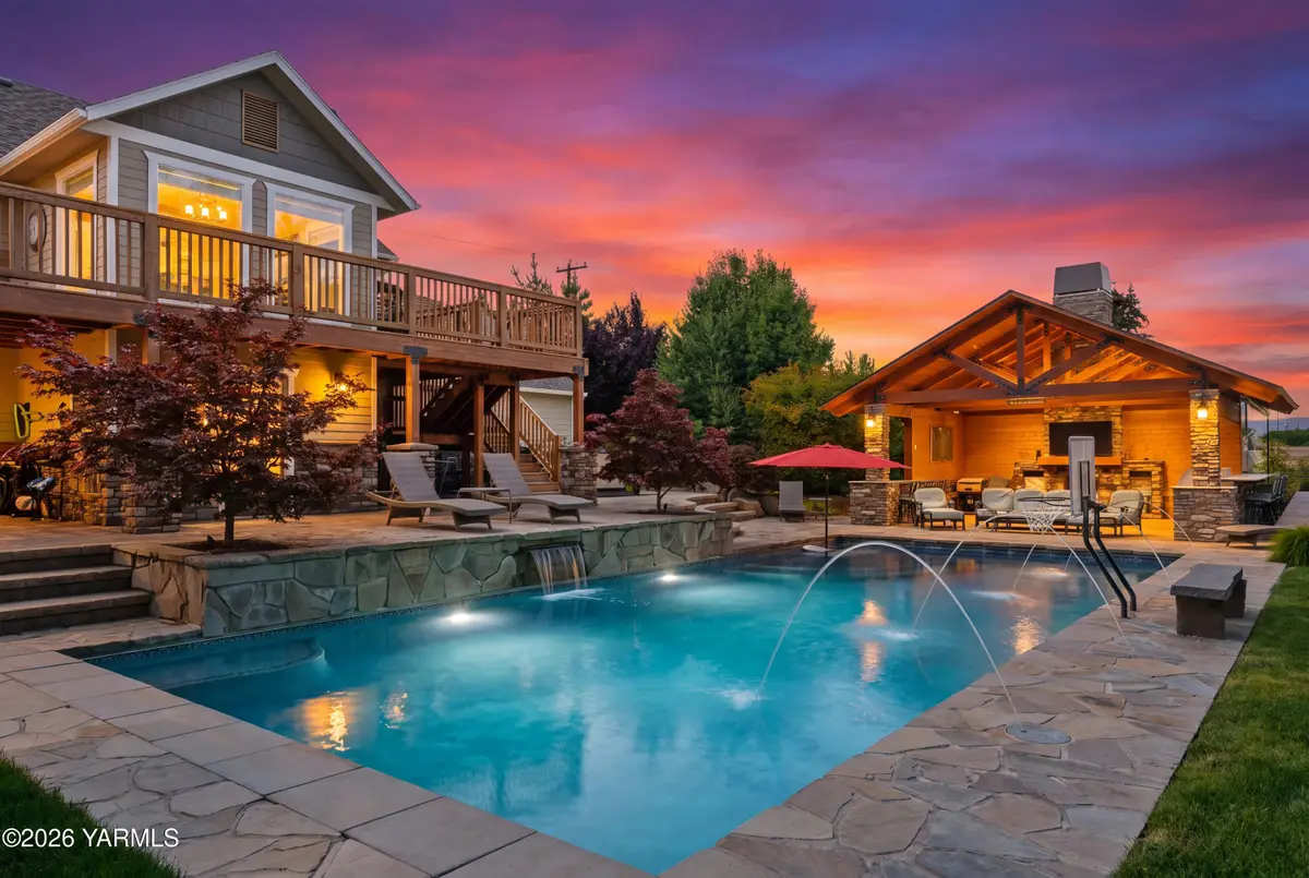 7027 Scenic Dr, Yakima, WA 98908 - #1