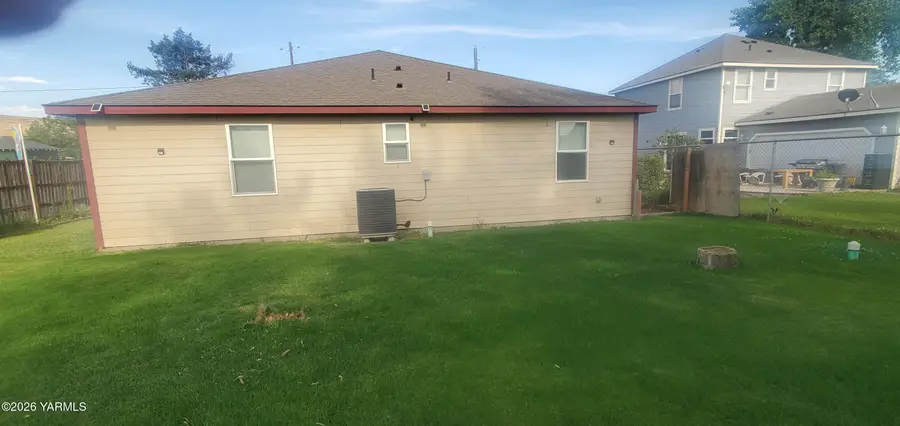 1108 Buwalda Ln, Yakima, WA 98901 - #3