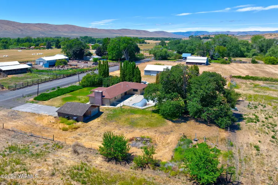15791 Rutherford Rd, Yakima, WA 98903 - #3