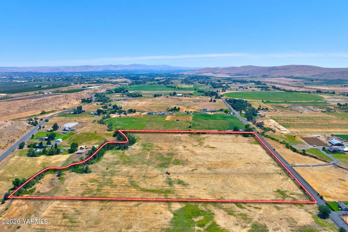 15621 Rutherford Rd, Yakima, WA 98903 - #1