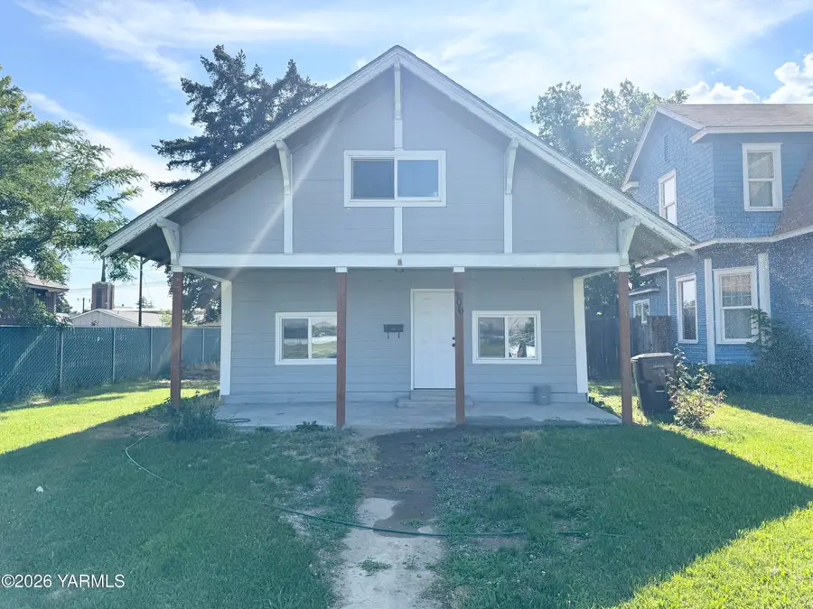 406 S 7th Ave, Yakima, WA 98902 - #2