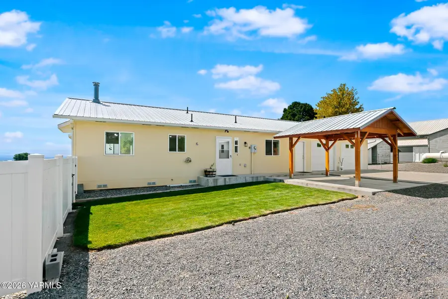 7632 Roza Hill Dr, Yakima, WA 98901 - #3