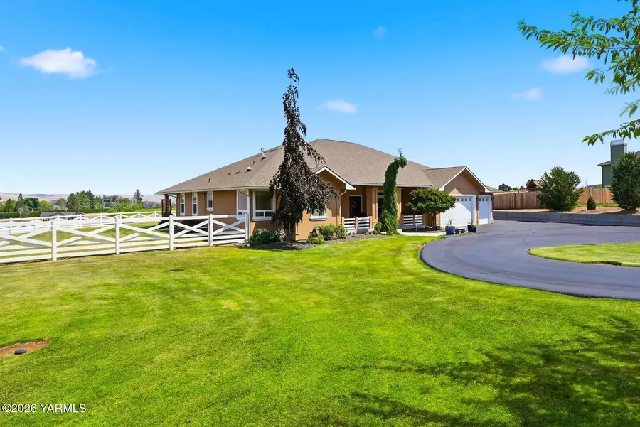 3861 Speyers Rd, Selah, WA 98942 - #2