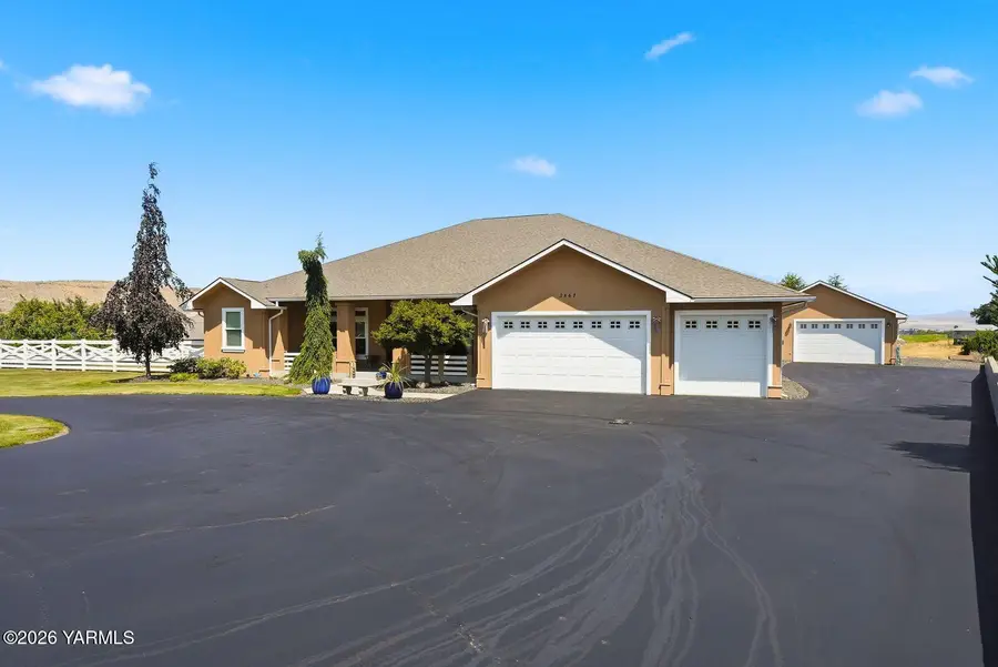 3861 Speyers Rd, Selah, WA 98942 - #3