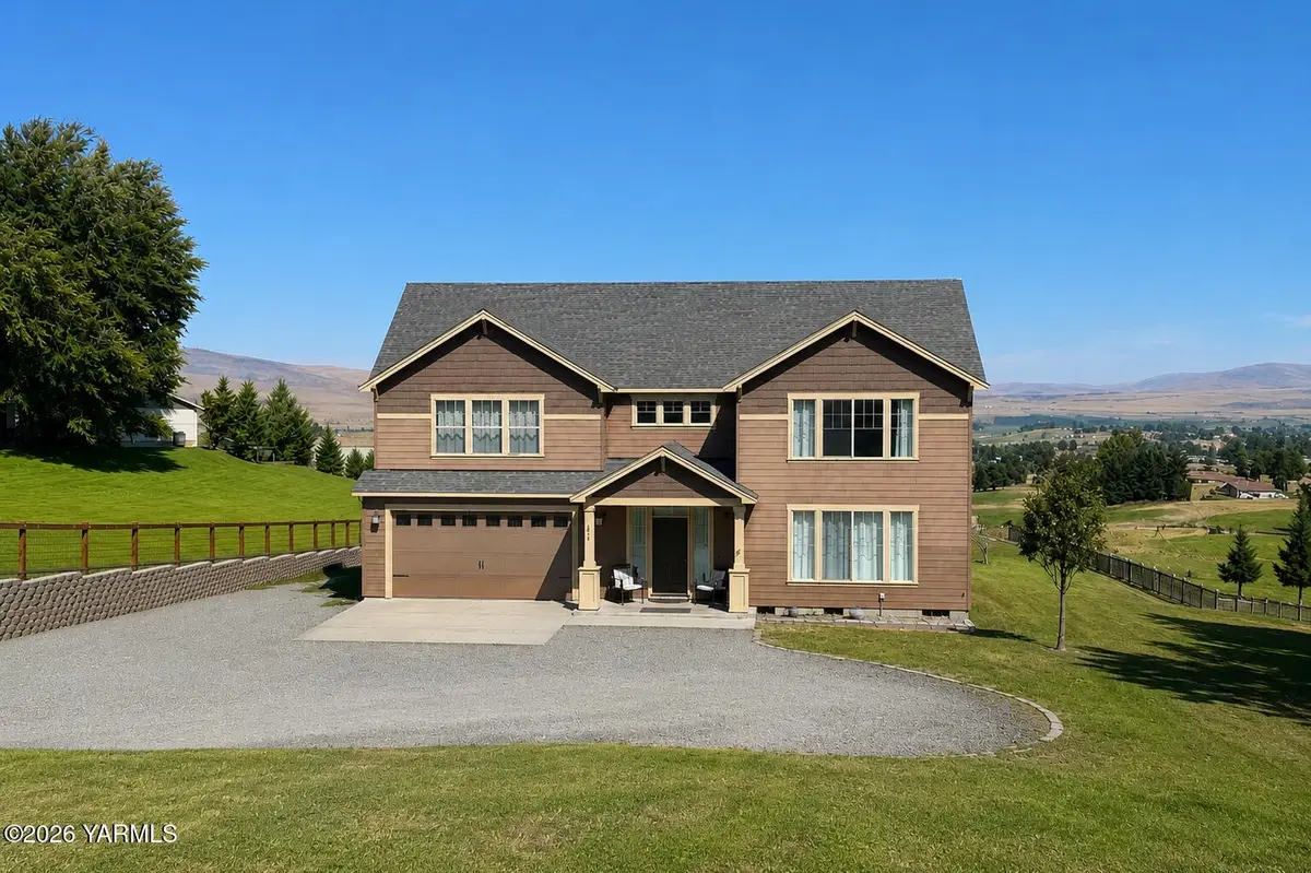 671 Tibbling Rd, Selah, WA 98942 - #1