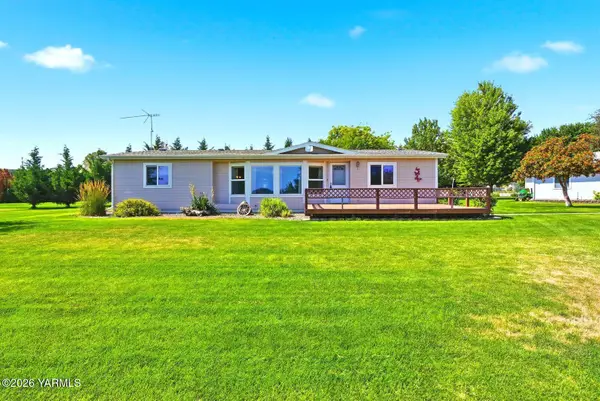 160 Wanabee Ln, Naches, WA 98937