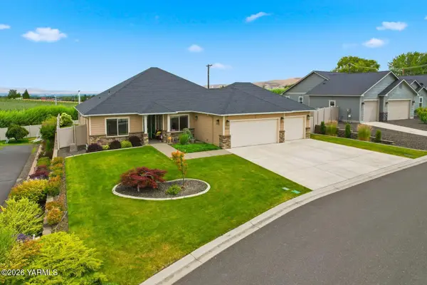 2007 S 73rd Ave, Yakima, WA 98903
