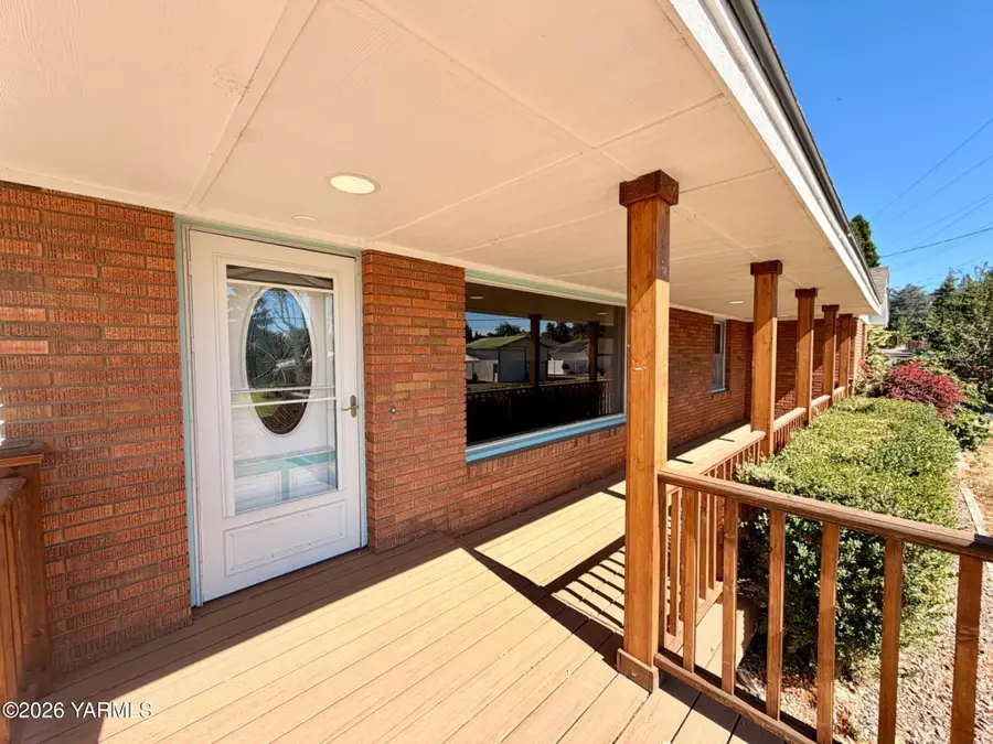 6601 W Lincoln Ave, Yakima, WA 98908 - #3