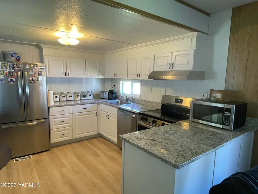 8301 Tieton Dr #43, Yakima, WA 98908 - #3
