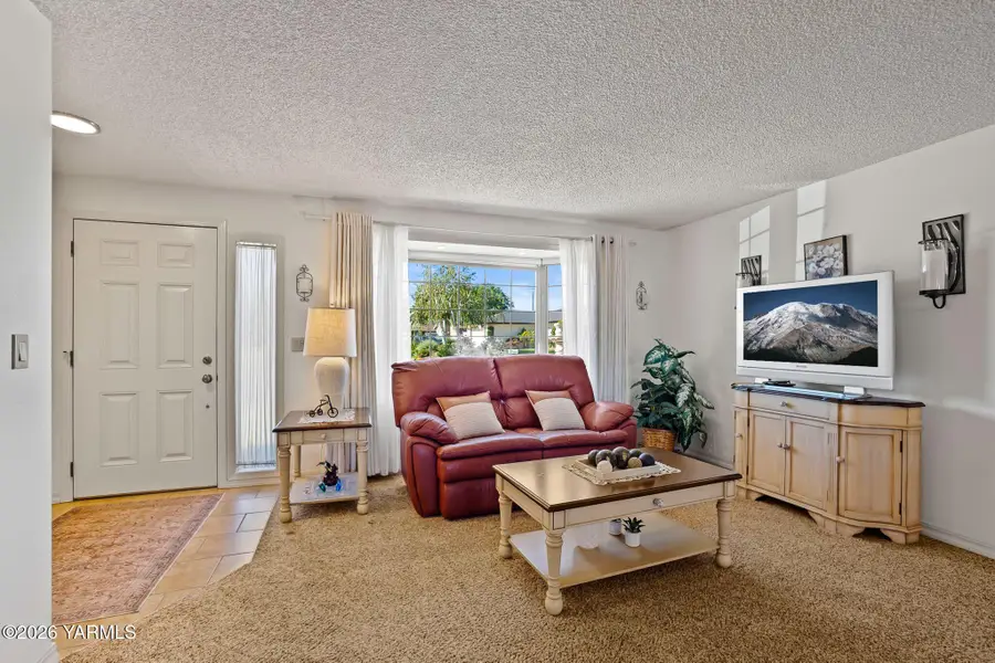 2607 W Viola Ave, Yakima, WA 98902 - #3