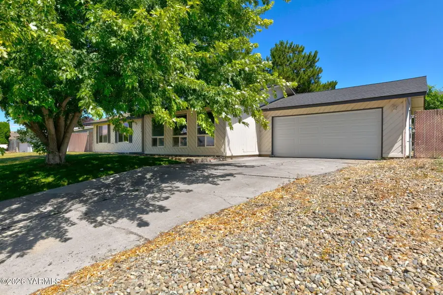 5303 N Sky Vista Ave, Yakima, WA 98901 - #2