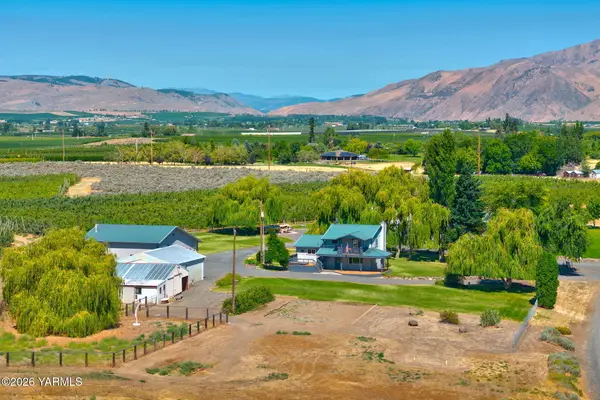 92 Keystone Ln, Tieton, WA 98947