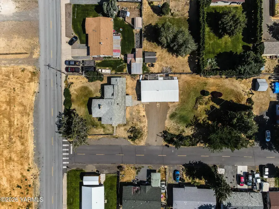 1308 Wisconsin Ave, Tieton, WA 98947 - #3