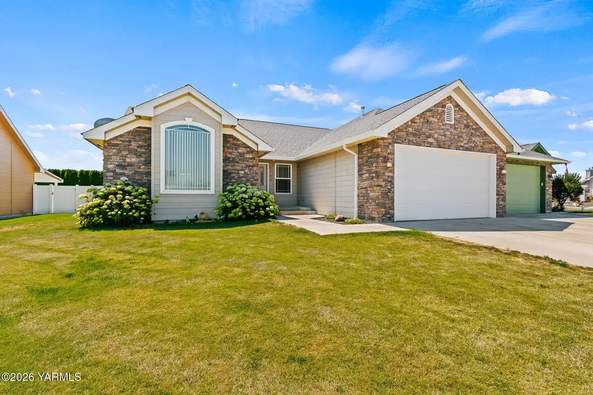 8706 Garden Ave, Yakima, WA 98908 - #1
