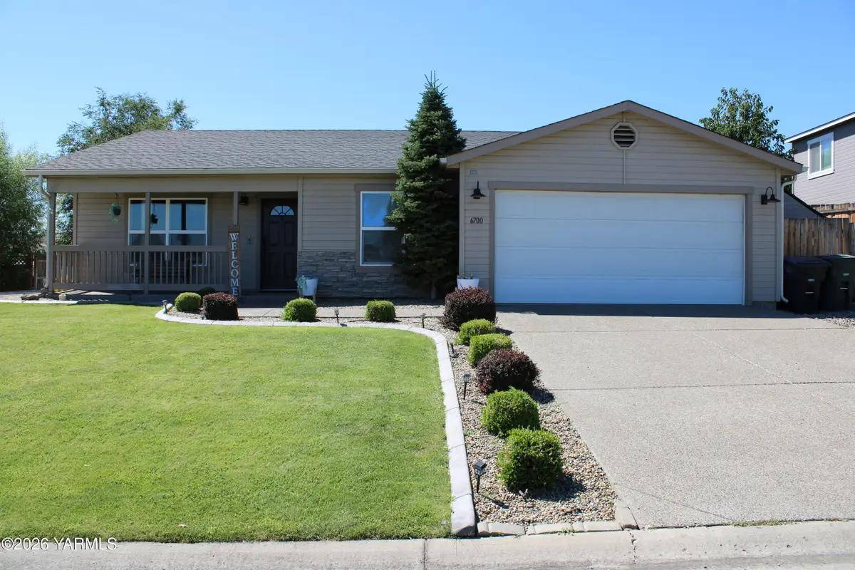 6700 Crestfields Rd, Yakima, WA 98903 - #1