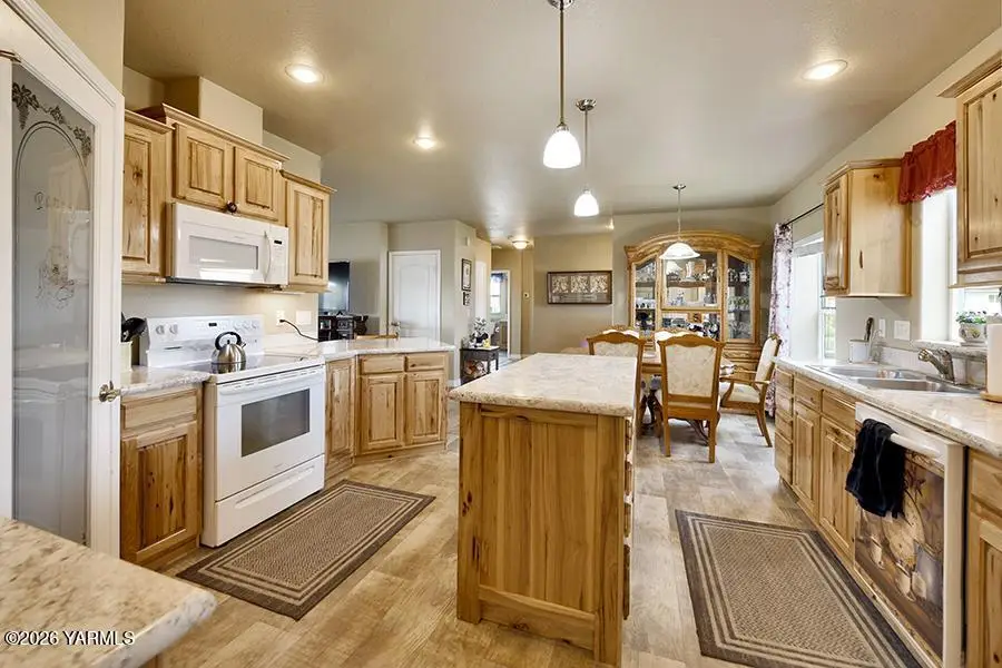 200 E Bridle Way Way #136, Yakima, WA 98901 - #3