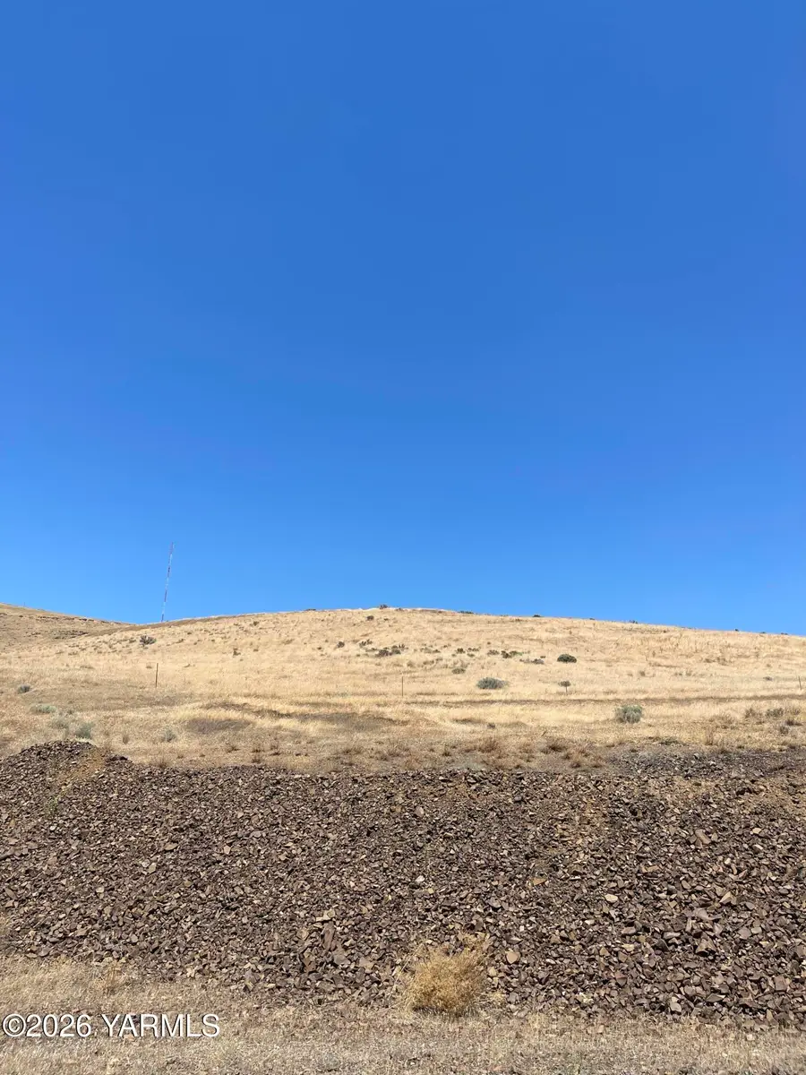 NKA Suffolk Rd, Yakima, WA 98901 - #2