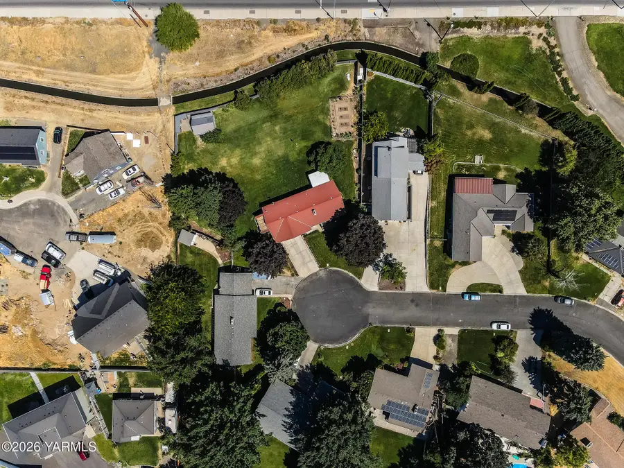 4307 Marylin Dr, Yakima, WA 98908 - #2