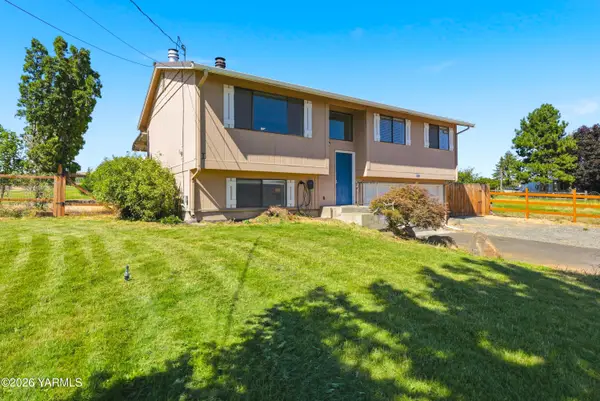 261 Eschbach Hill Rd, Yakima, WA 98908