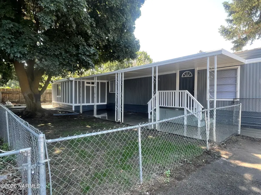 4304 Ahtanum Rd #21, Yakima, WA 98903 - #2