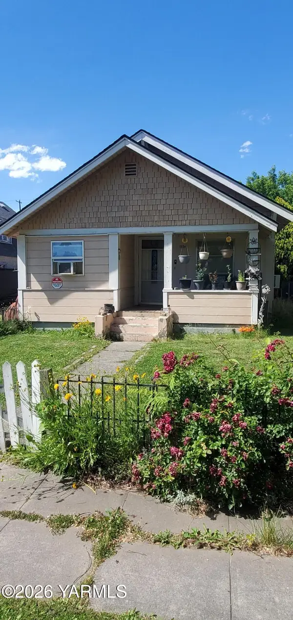 1209 Jefferson Ave, Yakima, WA 98902