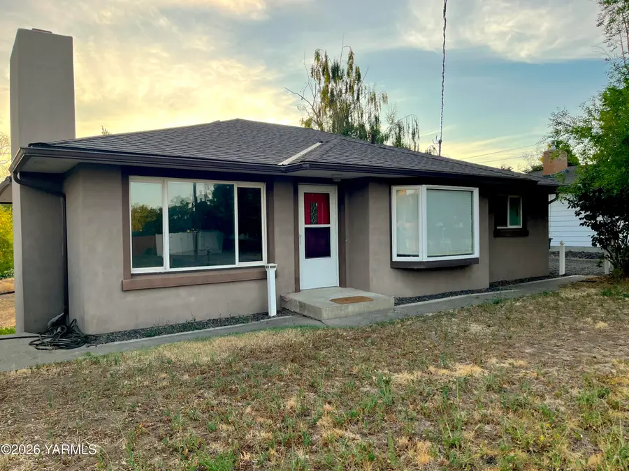 1312 S 44th Ave, Yakima, WA 98908 - #2