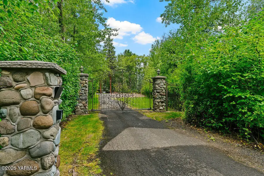 4460 Hwy 410, Naches, WA 98937 - #3