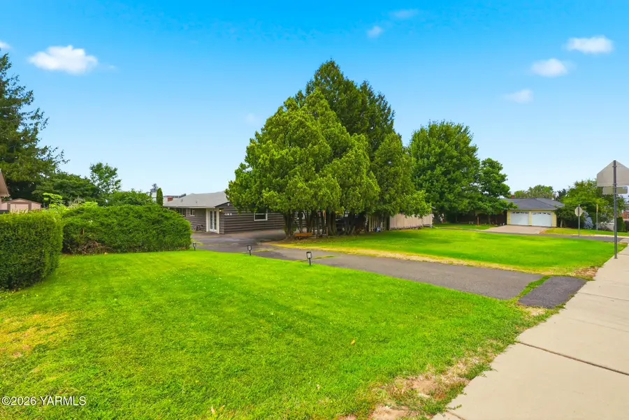 1 N 65th Ave, Yakima, WA 98908 - #2