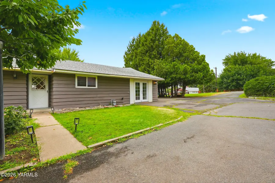 1 N 65th Ave, Yakima, WA 98908 - #3