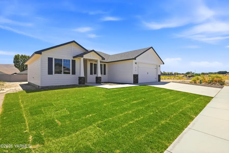 218 Packer St, Prosser, WA 99350 - #3
