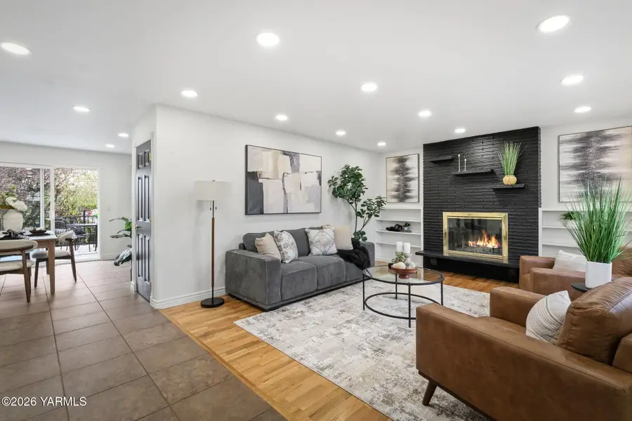 6210 W Yakima Ave, Yakima, WA 98908 - #3