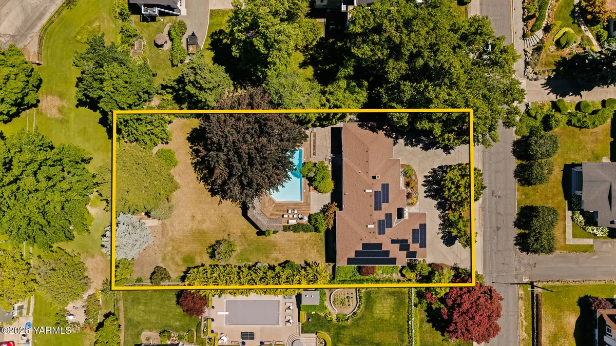 1817 W Yakima Ave, Yakima, WA 98902 - #1