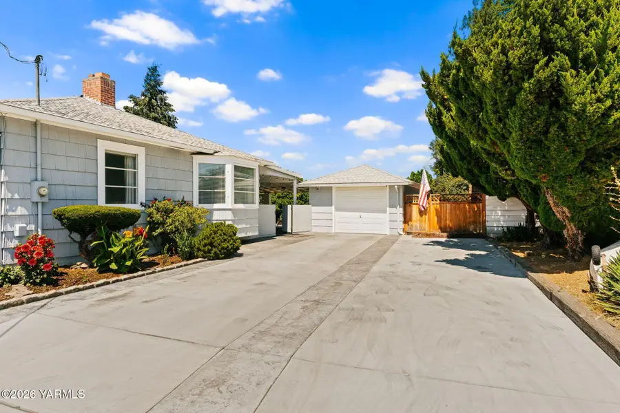 4705 W Tieton Dr, Yakima, WA 98908 - #2