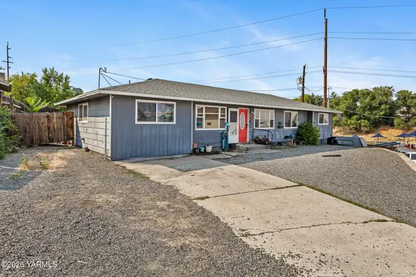 514 Viewcrest Pl, Selah, WA 98942