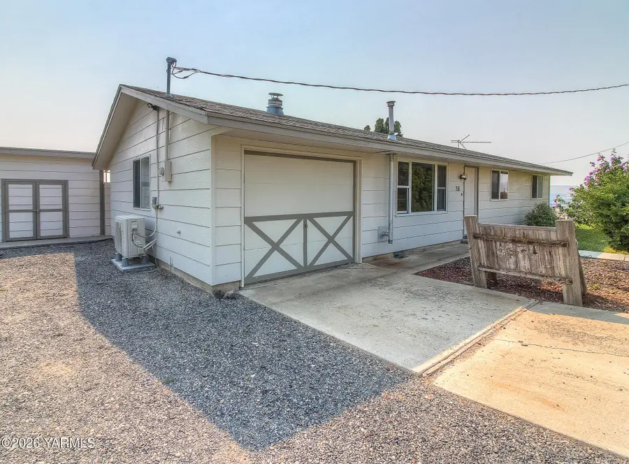351 N Beane Rd, Moxee, WA 98936 - #2