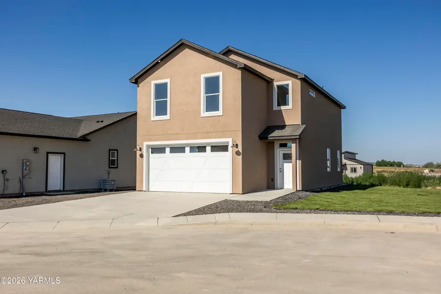 209 Victoria, Sunnyside, WA 98944 - #3