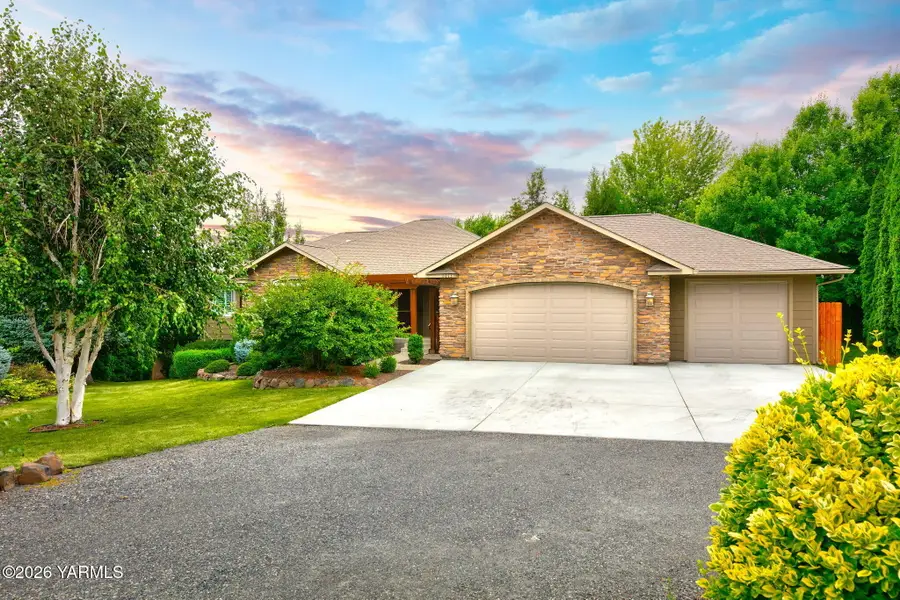 1013 Crest Acres Pl, Yakima, WA 98908 - #2