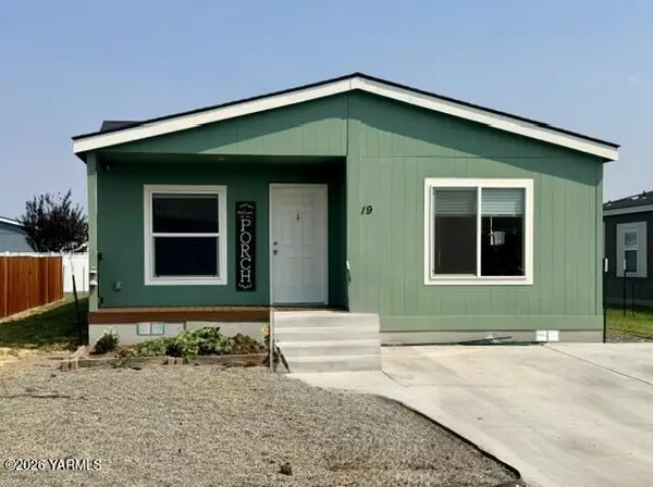 2802 S 5th Ave #19, Union Gap, WA 98903