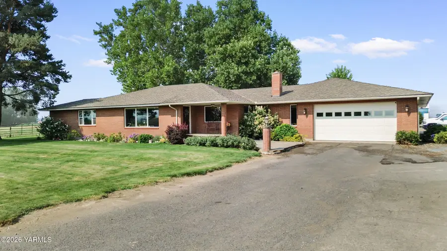 2660 Brownstown Rd, Harrah, WA 98933 - #2