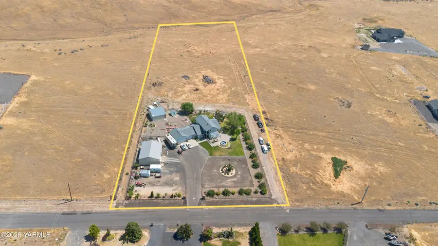 511 Saint Hilaire Rd, Yakima, WA 98901 - #2
