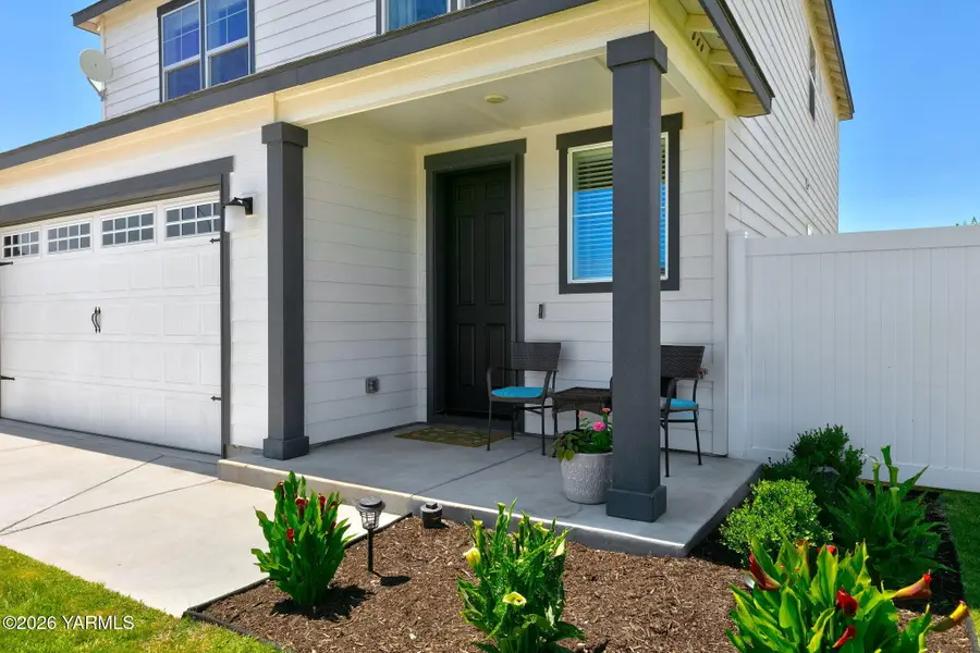 2237 Porter Lp, Yakima, WA 98901 - #3