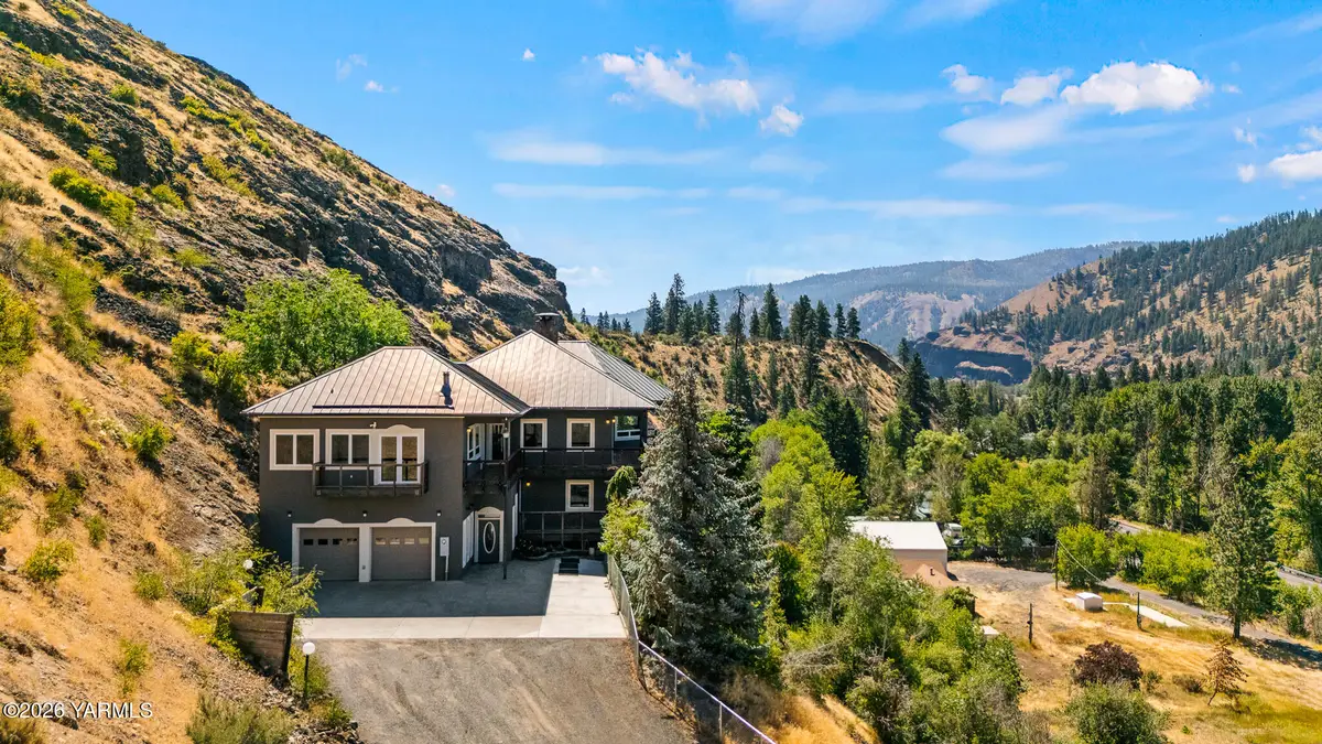 10121 Wa-410, Naches, WA 98937 - #1