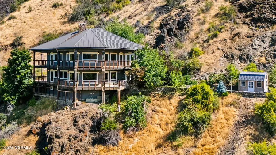 10121 Wa-410, Naches, WA 98937 - #2